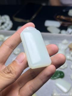 白玉无事牌吊坠