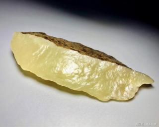 白玉还是彩玉!那些最适合新玩家入手的有色和田玉!